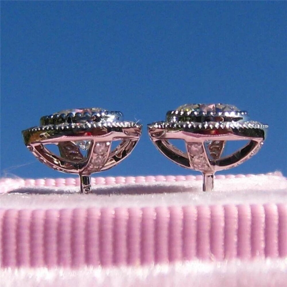 🆕 Stunning Round 3.00ctw Halo Diamond Earring Studs, 925 Sterling Silver 🆕 - Picture 2 of 4